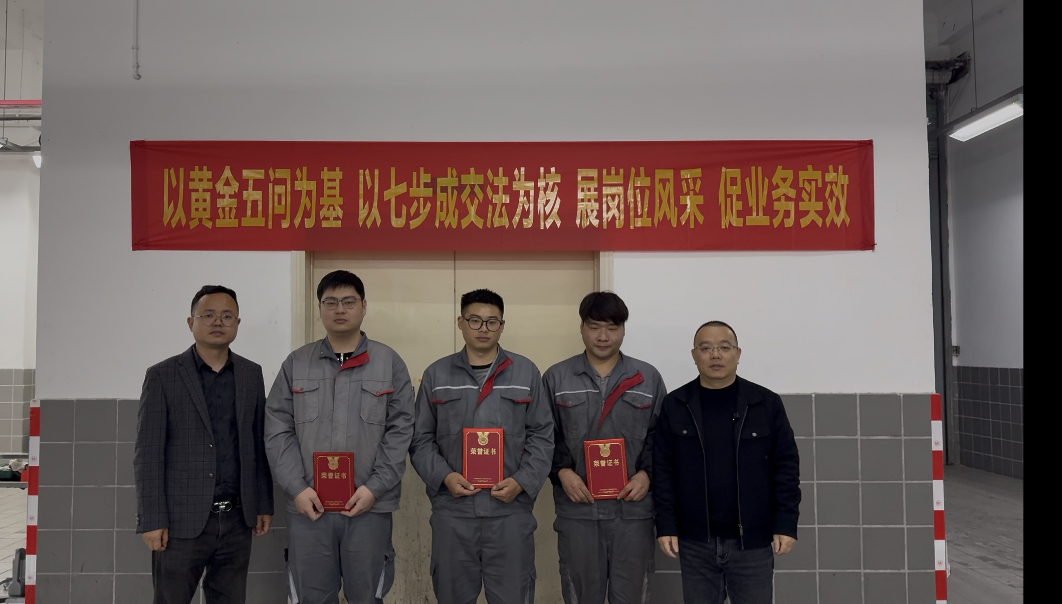 f192a3d563bd21f90dfd659e9d3c8f30.jpg